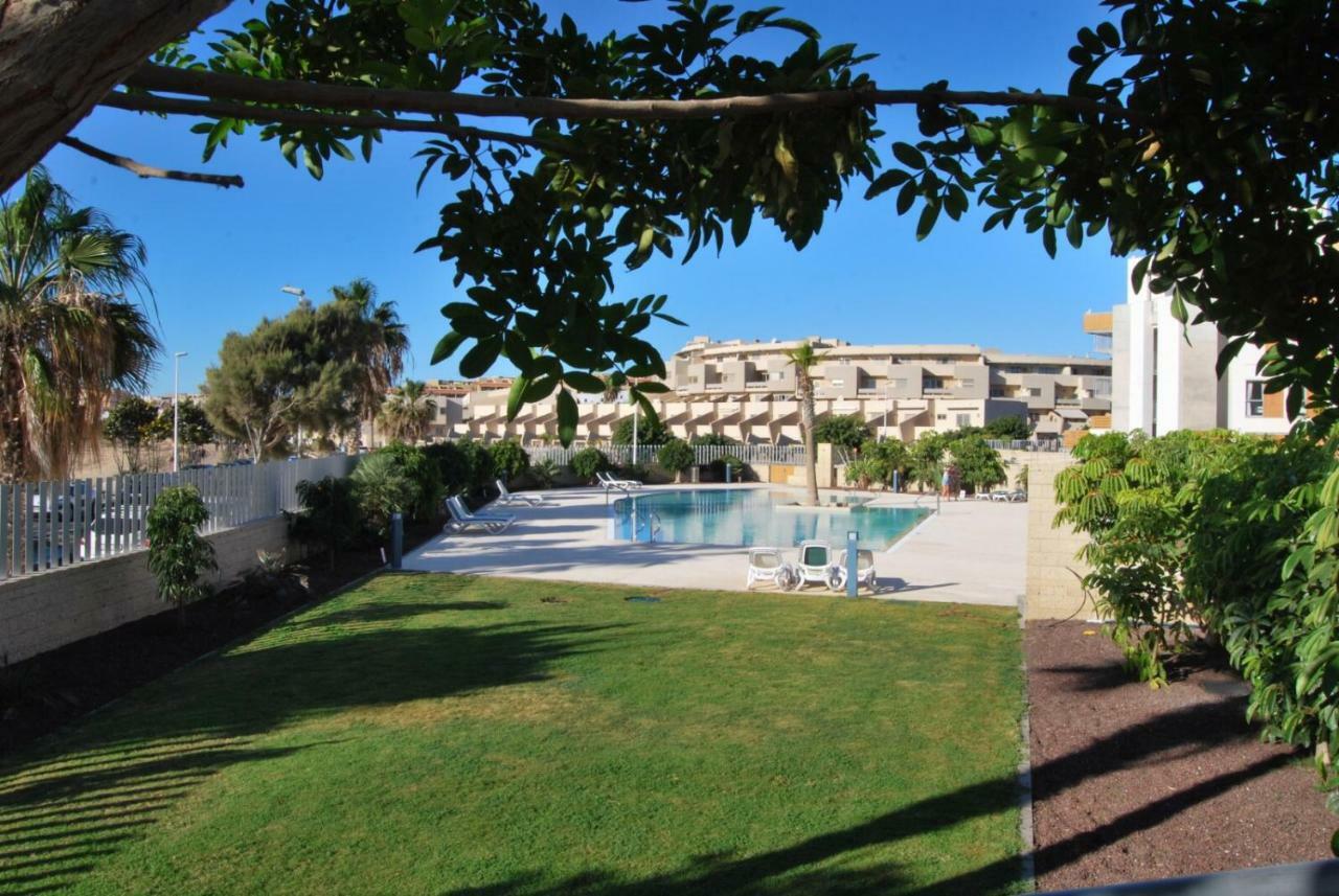 Luxury Beachfront Penthouse El Médano المظهر الخارجي الصورة